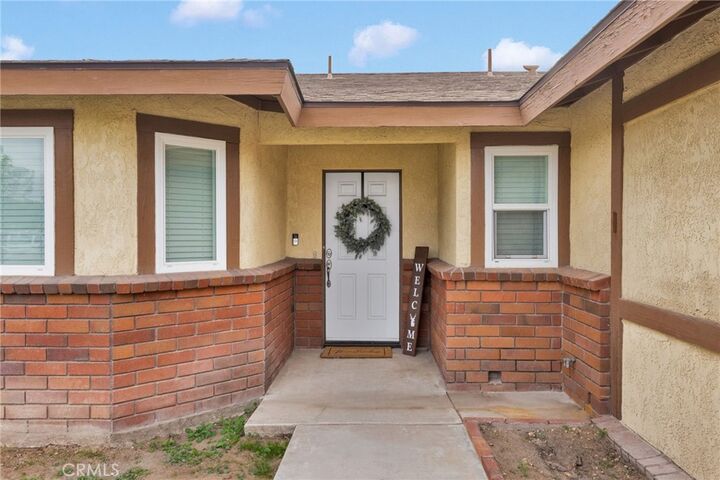 Property Photo:  12566 Fairway  CA 92395 