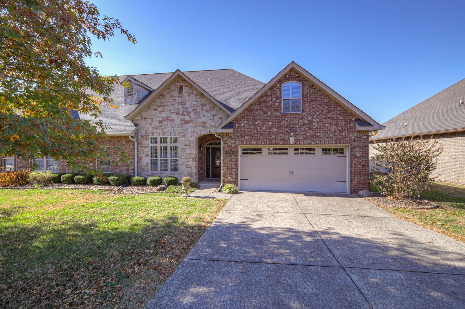 Property Photo: 110 Silverstone Ln TN 37076