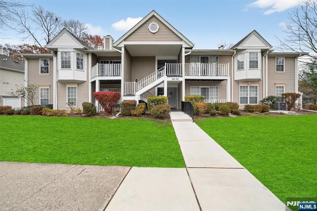 Property Photo:  561 Holly Court  NJ 07430 