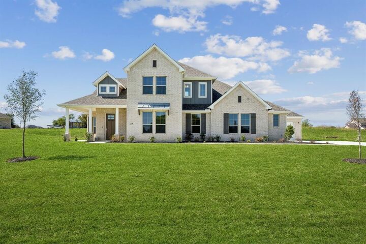 Property Photo: 230 Roper Road TX 75165