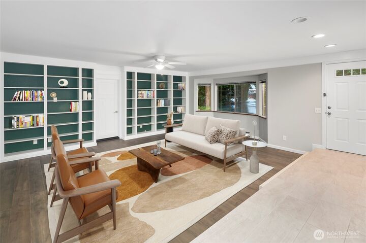 Property Photo: 10 146th Street SW WA 98087