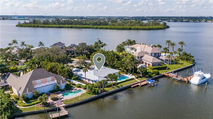 501 Bay Drive  Vero Beach FL 32963 photo