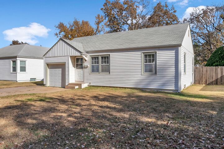 Property Photo:  2762 S Classen  KS 67216 