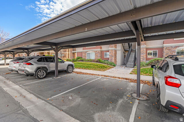 Property Photo:  196 E Spencer Peak Way D6  UT 84020 