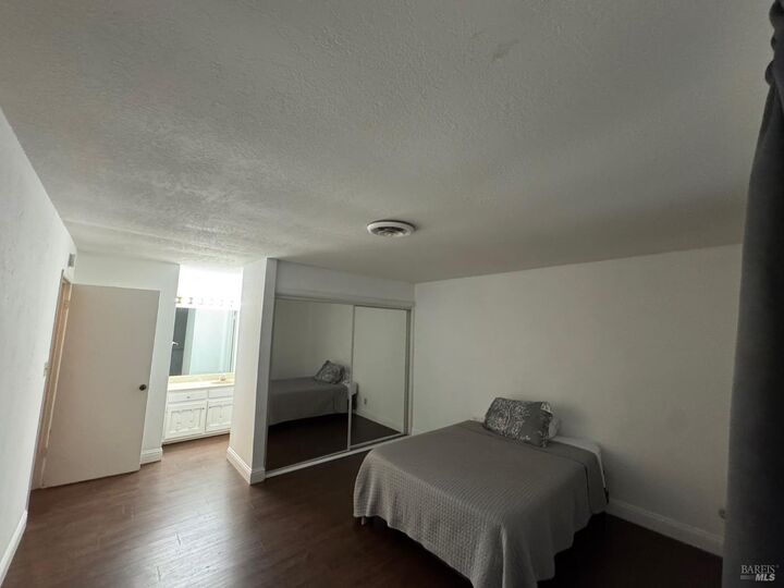 Property Photo: 5270 El Mercado Parkway CA 95403