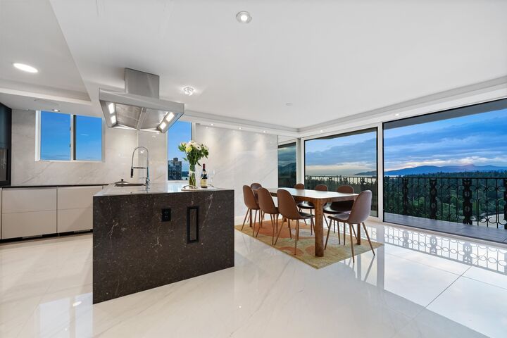 845 Chilco Street 1501  Vancouver BC V6G 2R2 photo