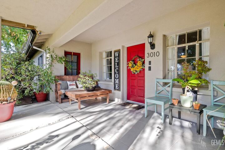 3010 Elmwood Avenue  Bakersfield CA 93305 photo
