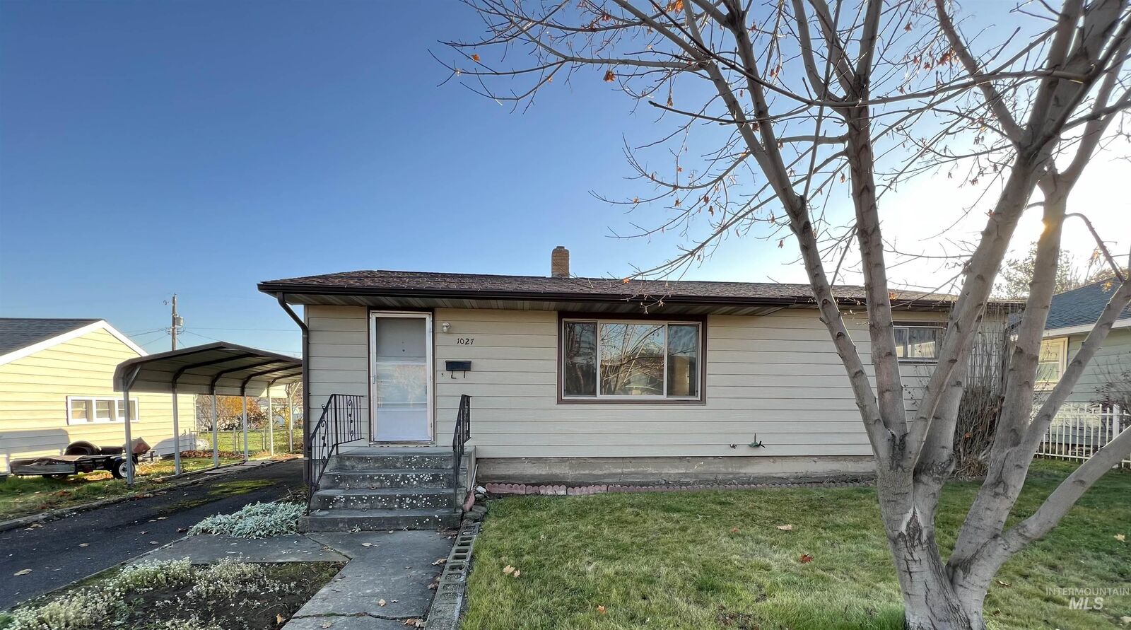 Property Photo:  1027 11th Street  WA 99403 