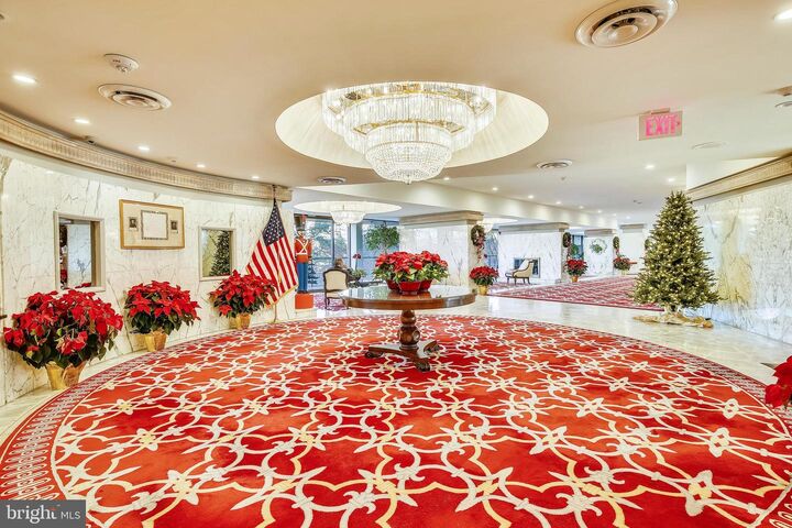 Property Photo: 1101 S Arlington Ridge Road 1208 VA 22202