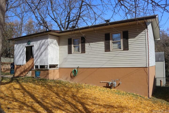 Property Photo: 511 S Ash Street AR 72601