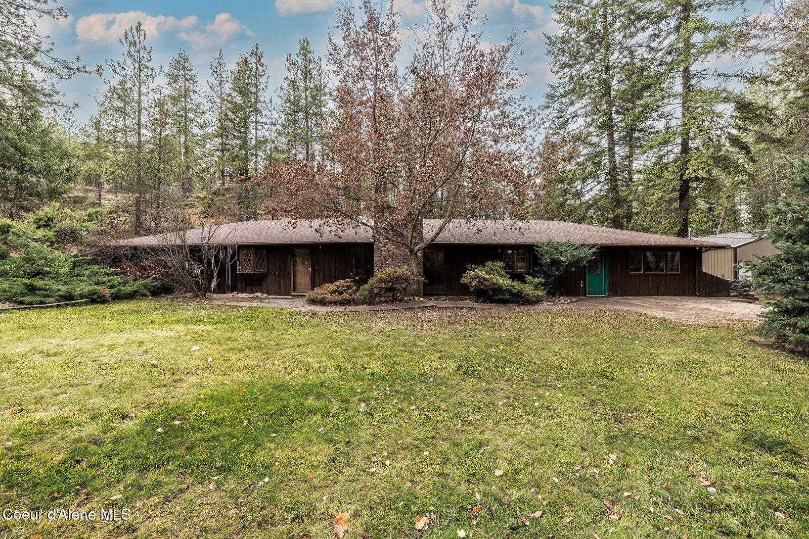 Property Photo: 649 S Tanglewood Rd ID 83854