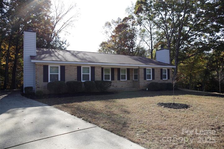 Property Photo:  7909 Carmel Road  NC 28226 