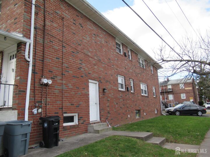 Property Photo:  779-777 Roosevelt Avenue  NJ 07008 