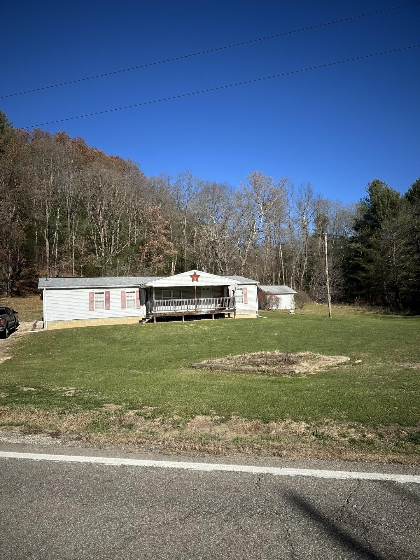 Property Photo:  10765 Coshocton Road  OH 43762 