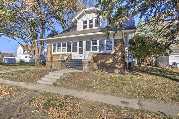 Property Photo:  308 Wait Street  IL 61818 