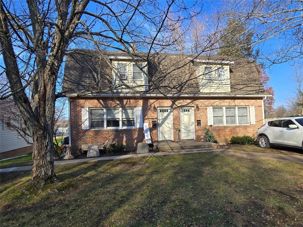 Property Photo: 10576 & 10578 E Washington Street PA 16401