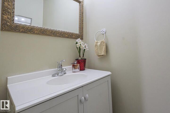 Property Photo: 51 Belmead Gardens NW AB T5T 1J1