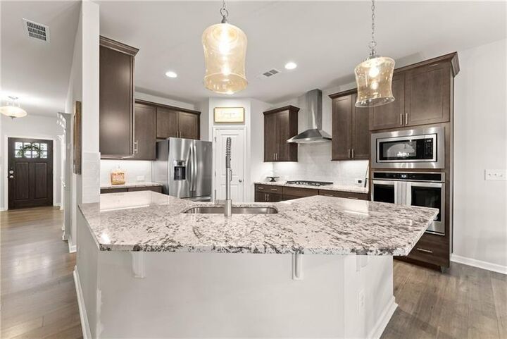 Property Photo: 4535 Seacliff Court GA 30028