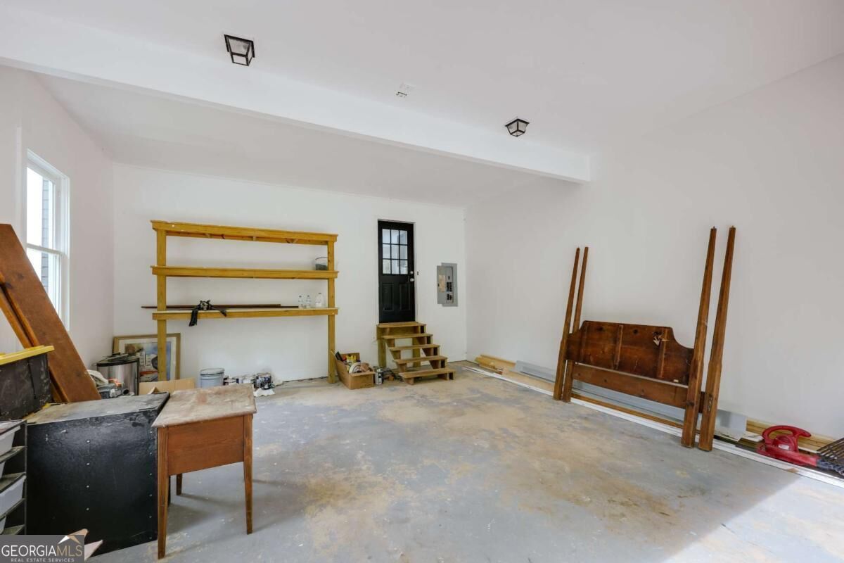 Property Photo: 155 Hunters Pointe Drive GA 30606