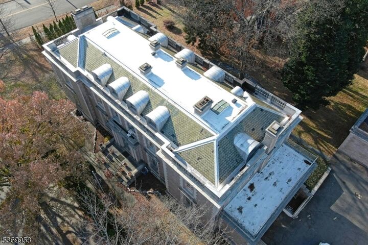 Property Photo:  229 Ballantine Pkwy  NJ 07104 