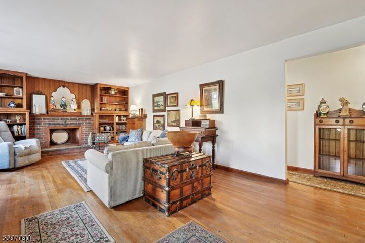 Property Photo:  29 Sycamore Ave  NJ 07039 