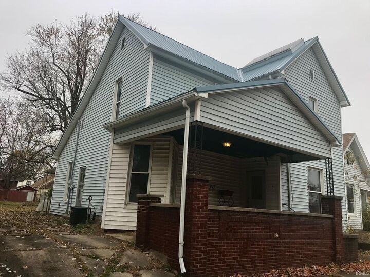 Property Photo:  617 S Seminary Street  IN 47670 