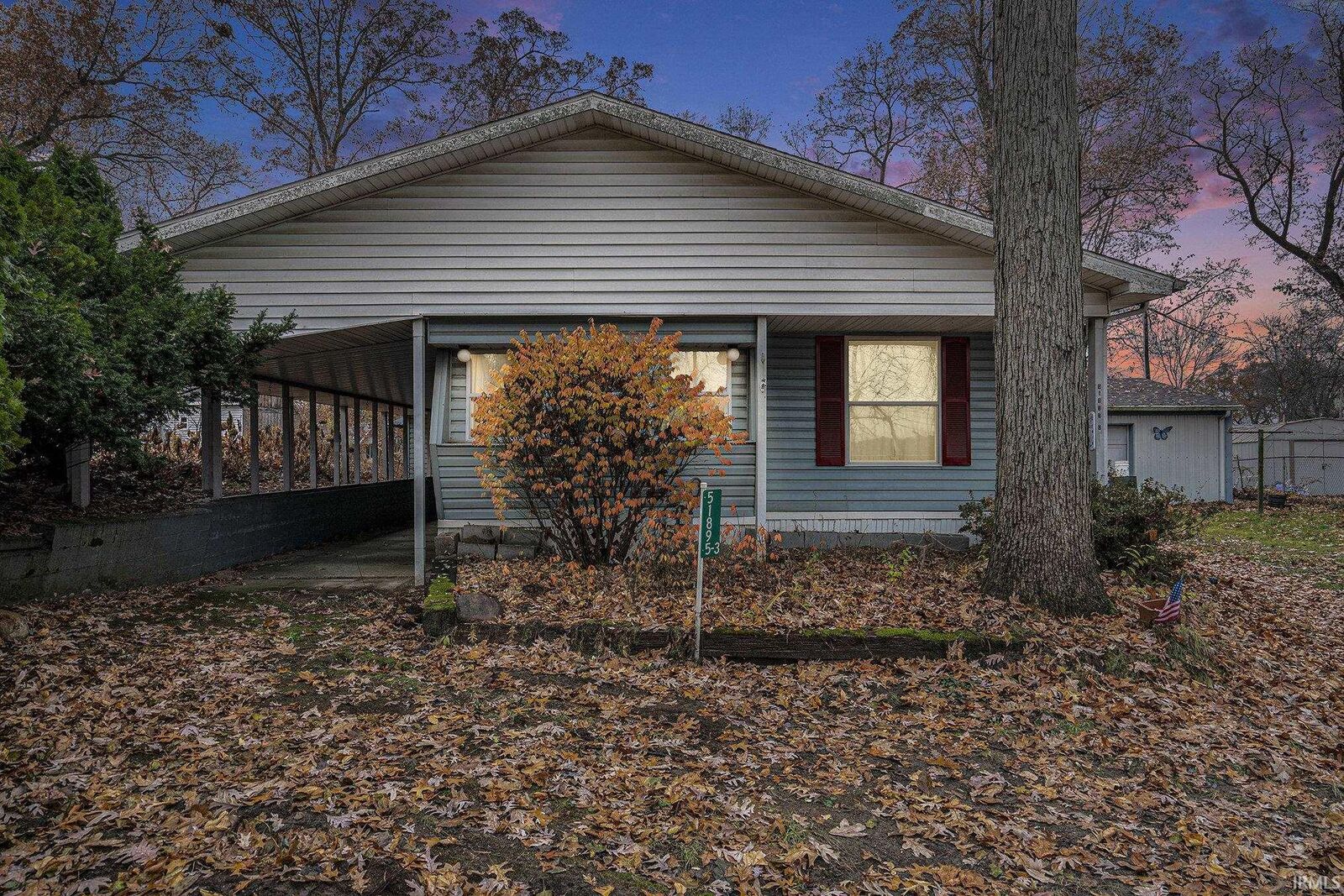 Property Photo:  51895-3 E County Line Road  IN 46540 