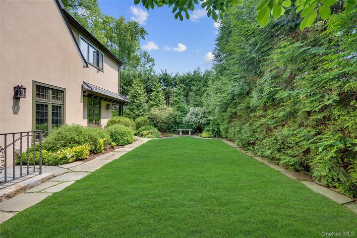 24 Homesdale Road  Bronxville NY 10708 photo