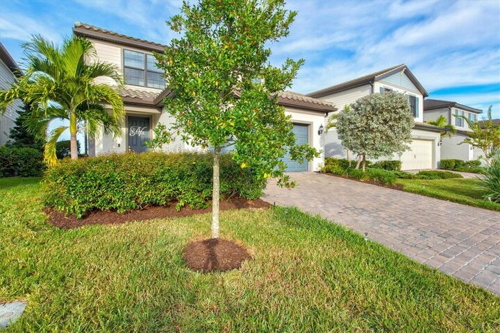 Property Photo: 16235 Pine Mist Drive FL 34211