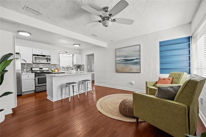 Property Photo: 1316 NE 9th Street FL 32601