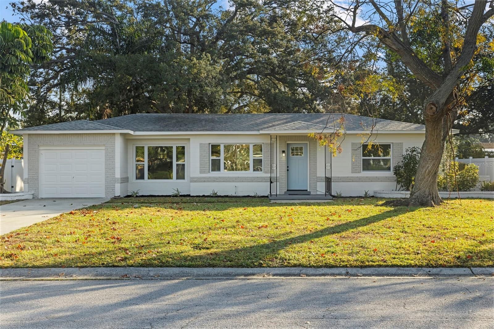 Property Photo: 2641 44th Street N FL 33713