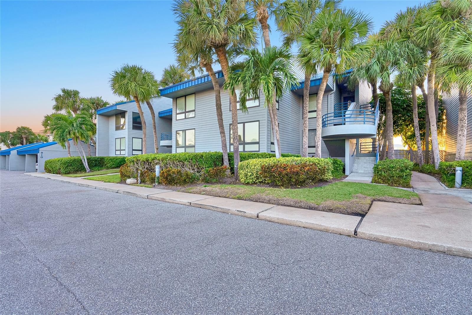 Property Photo: 910 Pinellas Bayway S 107 FL 33715