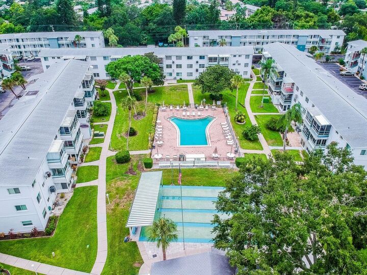 Property Photo:  1847 Sunny Drive G4  FL 34207 