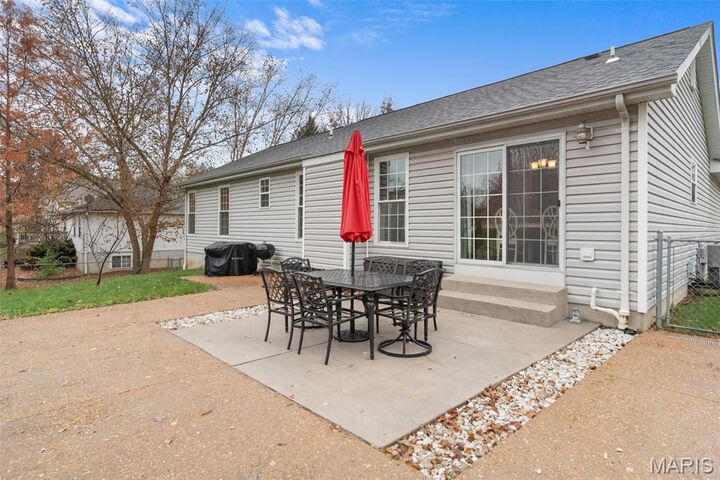 Property Photo:  1926 Meriwether Drive  MO 63090 