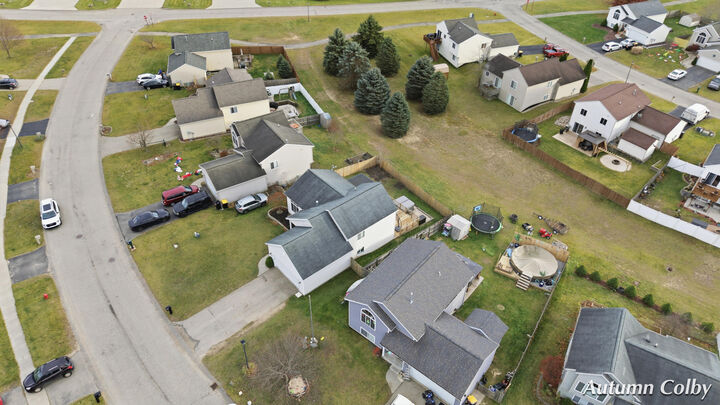 Property Photo:  364 Prairie Run Drive  MI 49319 