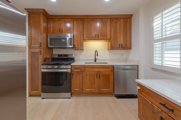 Property Photo:  1783 Lee Street  IL 60018 