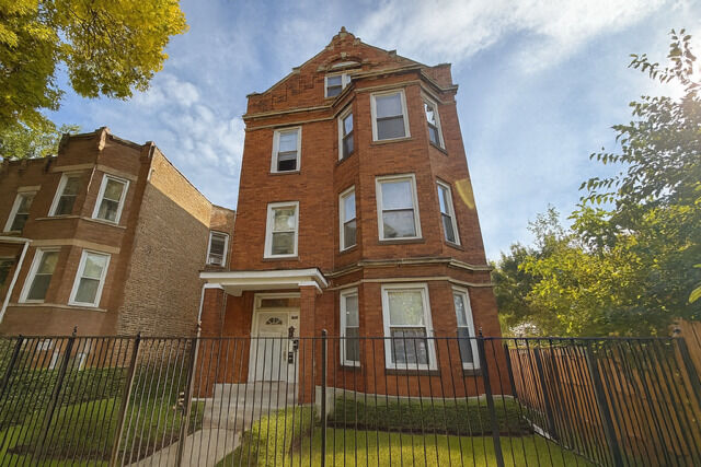 1325 S Komensky Avenue 1  Chicago IL 60623 photo