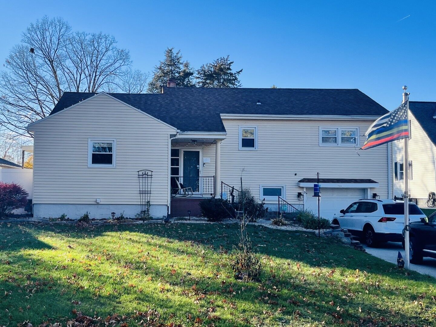 Property Photo: 911 Parks Lane IL 61350