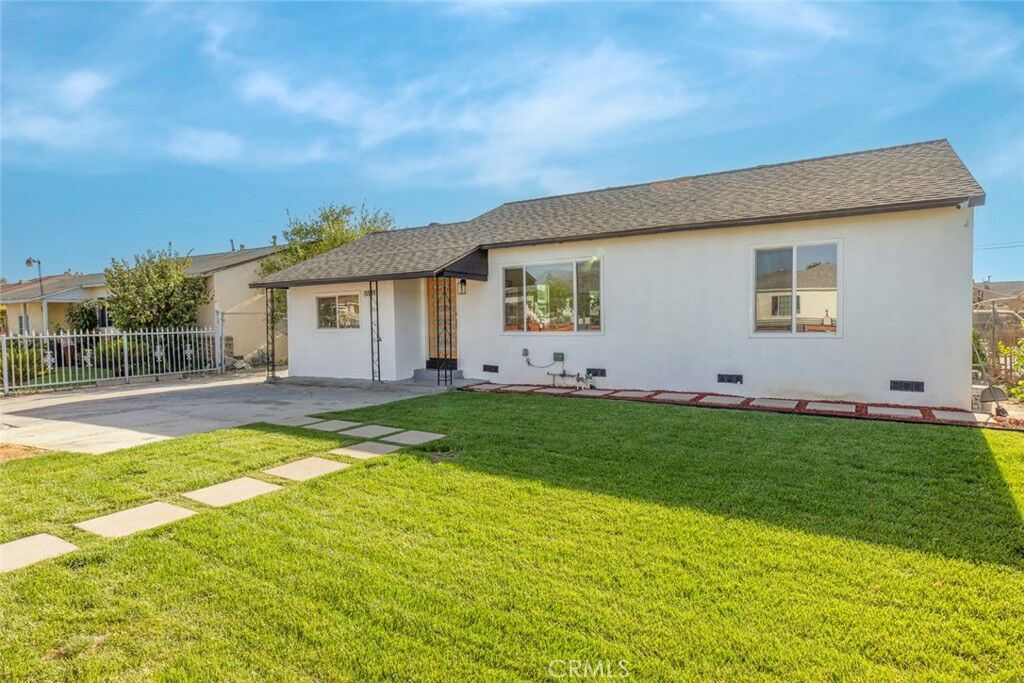 Property Photo:  8881 Morehart Avenue  CA 91352 