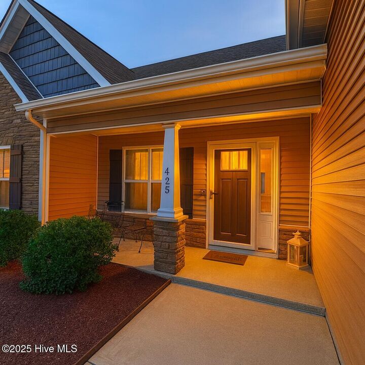 Property Photo:  425 Cheltenham Drive  NC 27834 