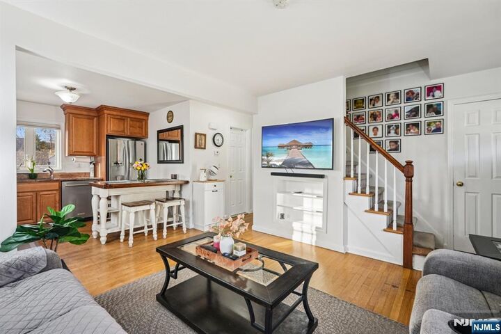 Property Photo:  17 Walnut Street  NJ 07403 