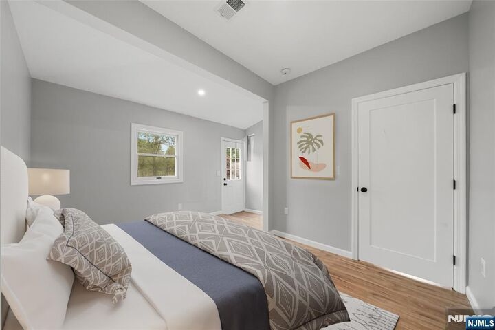 Property Photo:  174 Pleasant Avenue  NJ 07621 