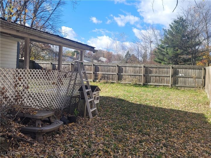 Property Photo:  447 8th Street  OH 44471 