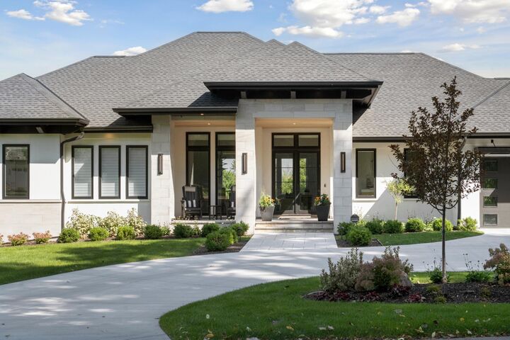 Property Photo:  460 Indian Hill Road  MN 55317 