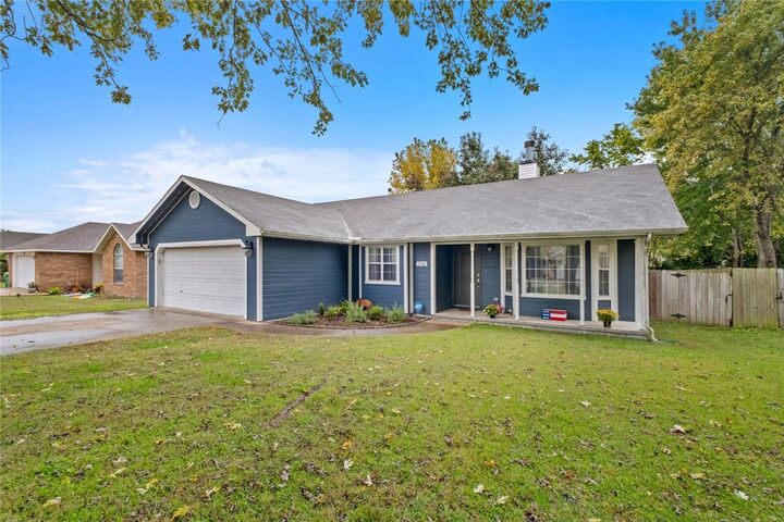 Property Photo:  230 Fern Street  AR 72719 