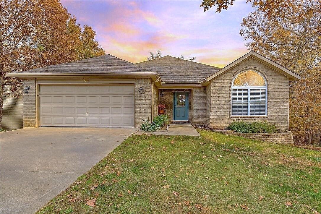 Property Photo:  94 Overton Drive  AR 72714 