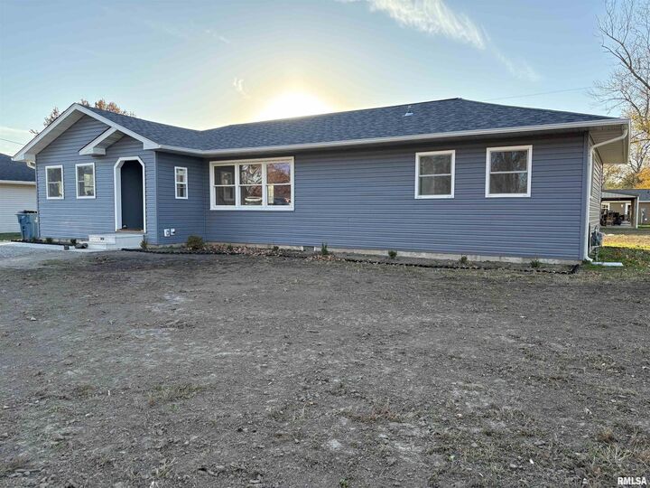 Property Photo: 504 Westhaven Drive IL 62801