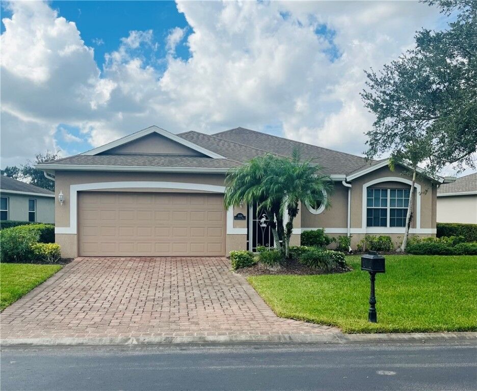 Property Photo: 3150 Brookfield Drive FL 32966