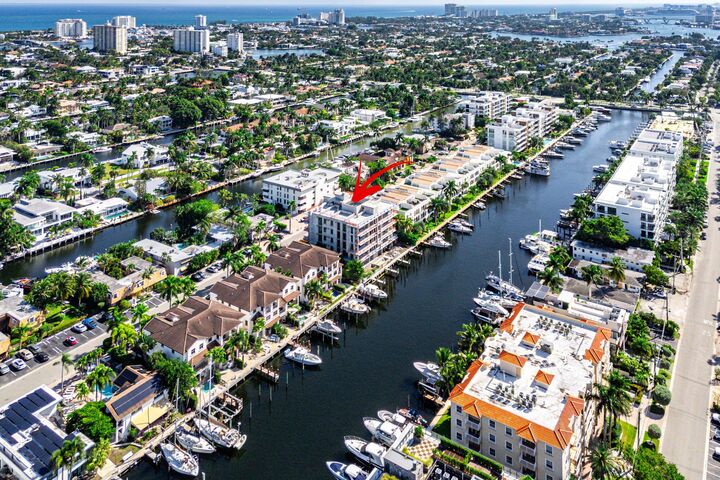Property Photo: 87 Isle Of Venice Drive 202S FL 33301