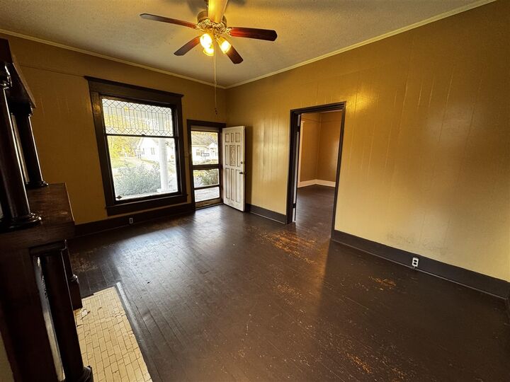 Property Photo:  117 E 11th Avenue  KY 42101 